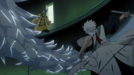 Ep328HitsugayaAttacks