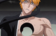 Ulquiorra melubangi Ichigo