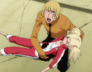 Hirako holds Hiyori
