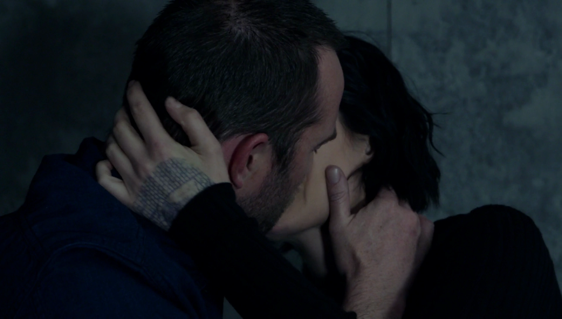 Blindspot Jane And Kurt First Kiss