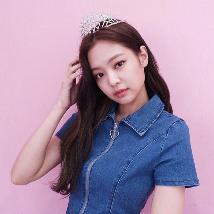 Image - Jennie with a tiara Channel Plus Update.PNG | BLACK PINK Wiki ...