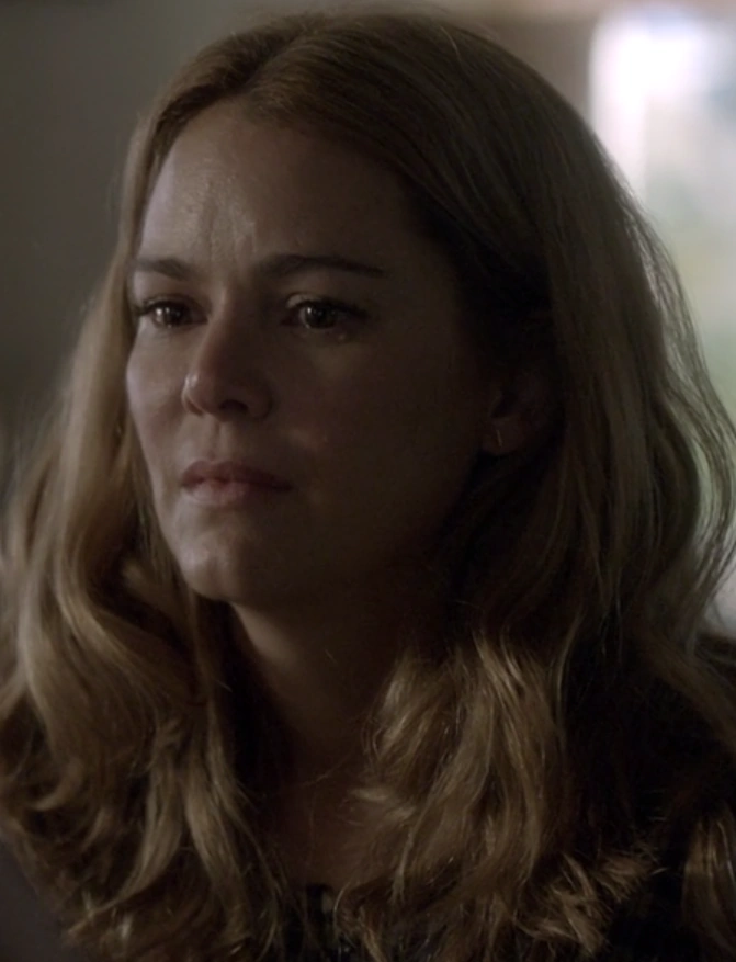 Image DianaRayburn.png Bloodline Wiki FANDOM powered by Wikia