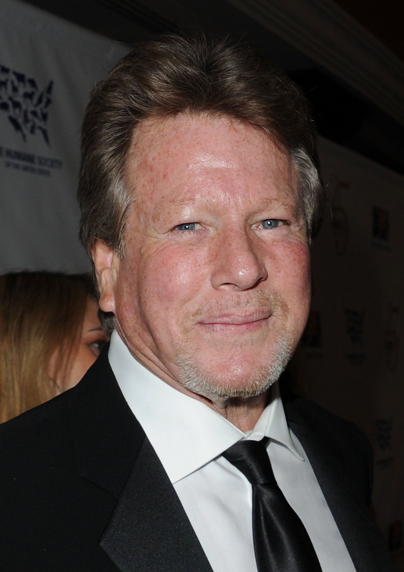 Did Hollywood Ruin Ryan O'Neal? The Controversial Question Answered! - iiq1z5q