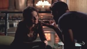 300px-2x04