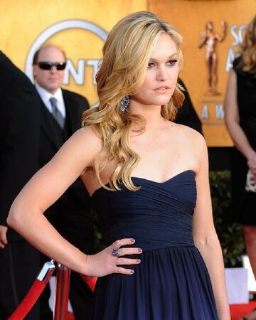 Julia Stiles The Bourne Directory Fandom