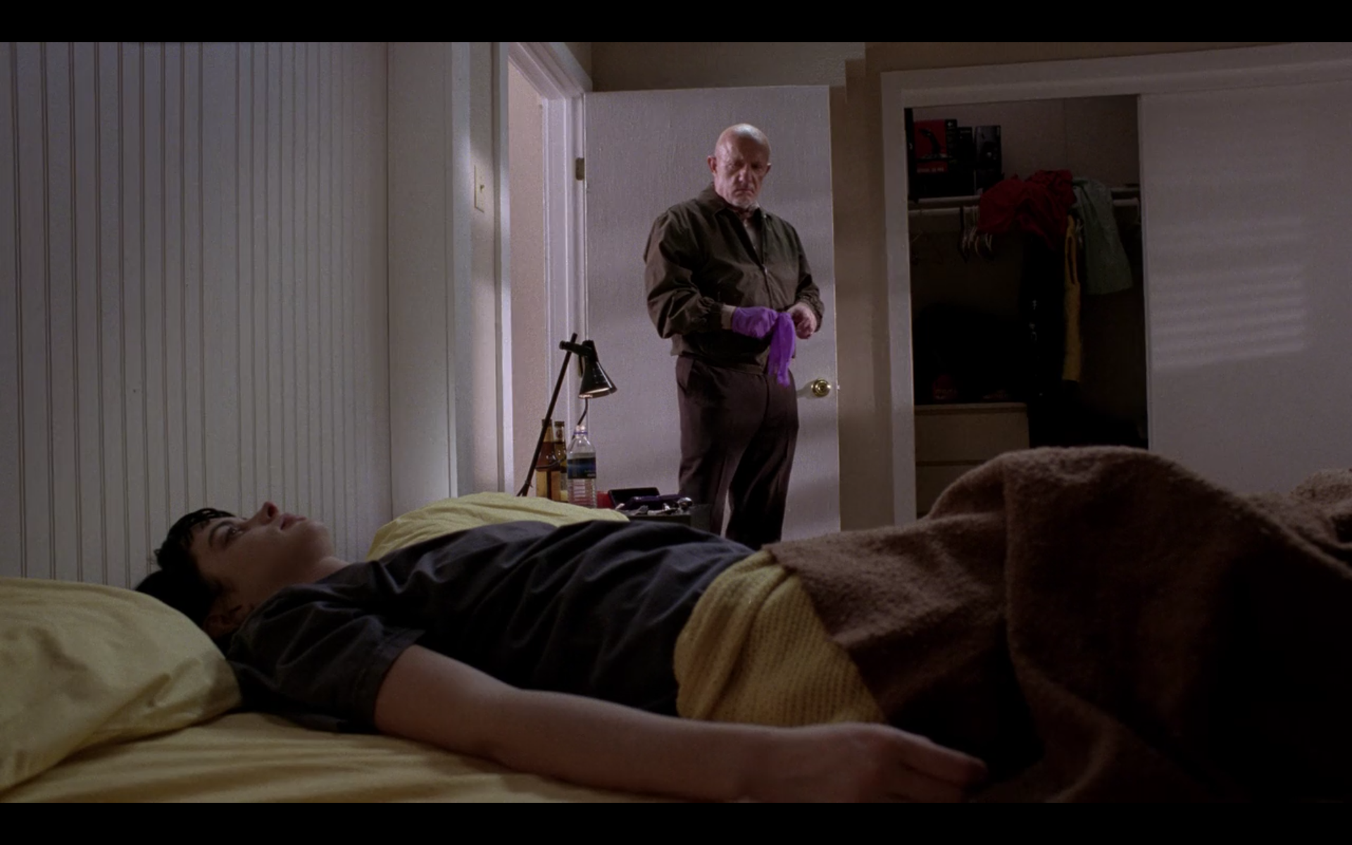 Image BB 2x13 3.png Breaking Bad Wiki FANDOM powered by Wikia