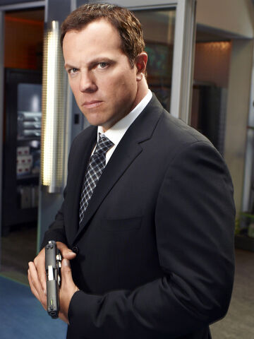 File:Chuck-adam-baldwin-2.jpg