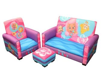 bubble guppies couch
