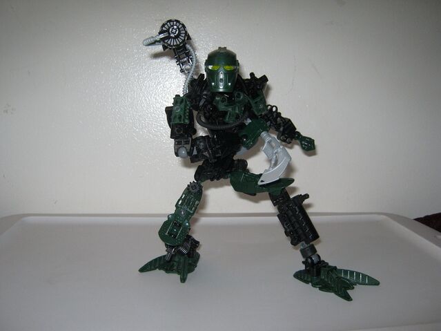 File:Nikaron pose.jpg