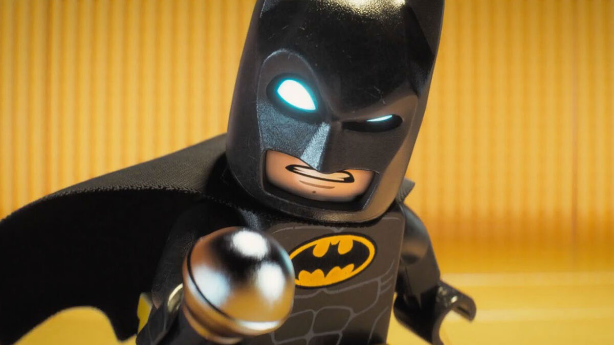 3 Funny New TV Spots for THE LEGO BATMAN MOVIE Highlight Batman's