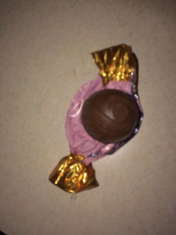 File:Strawberry truffle.jpeg