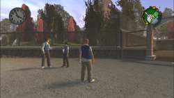 Pijos conversando frente la Residencia Harrington