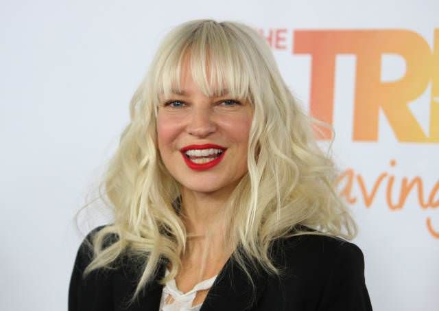 Biografía | Cantante sia Wiki | Fandom