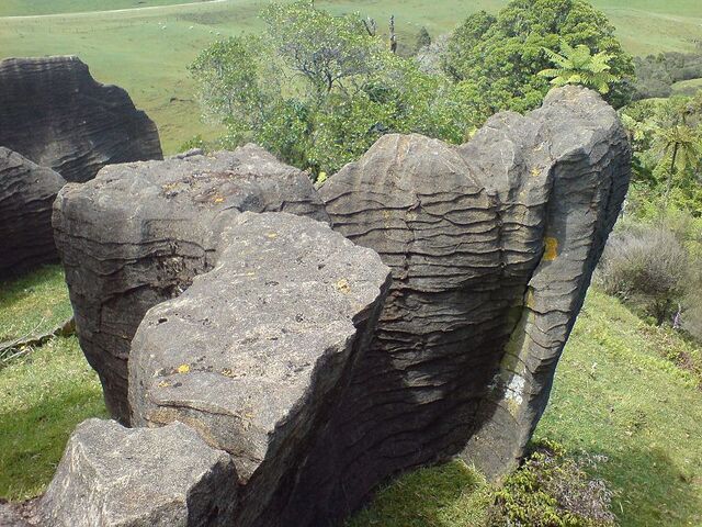 File:Limestone Formation In Waitomo.jpg