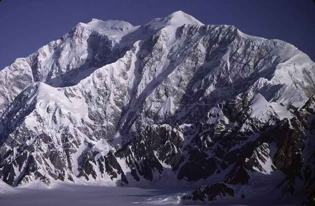 File:Mount Logan.jpg
