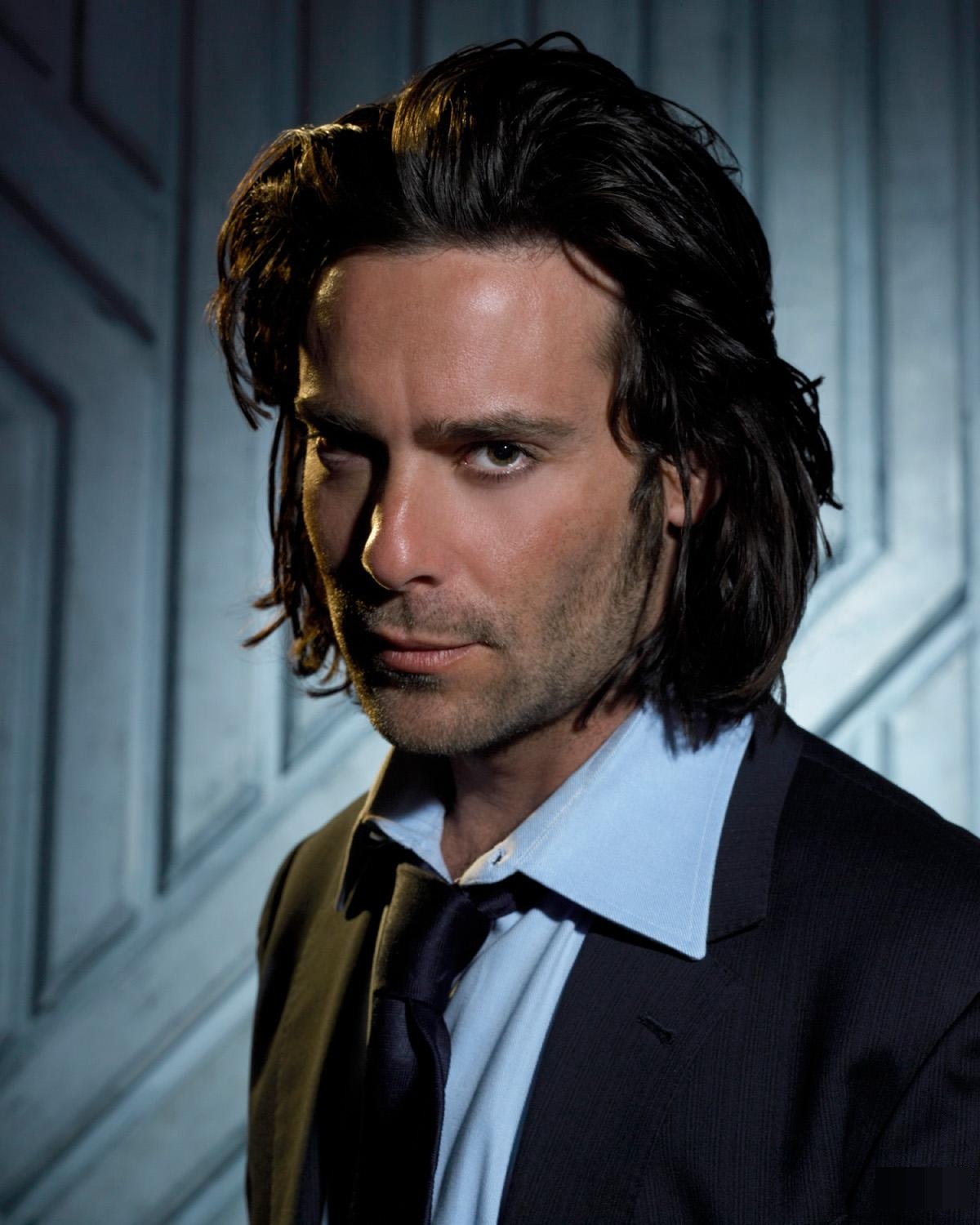 Next photo of James Callis