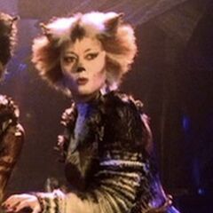 Elaine Paige Cats Musical Wiki Fandom Elaine Paige Cats Musical Wiki Fandom