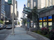 1024px-Cincinnati downtown bus terminal