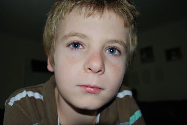 File:Me...w92.jpg