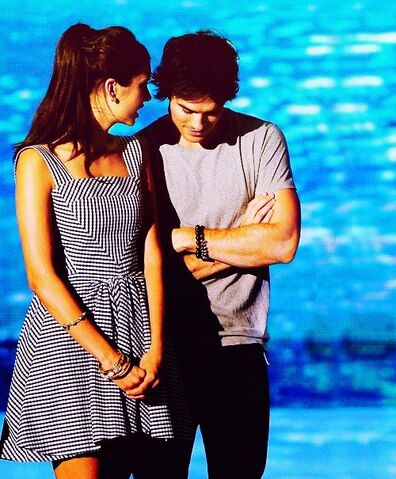File:Somerhalder and Dobrev.jpg