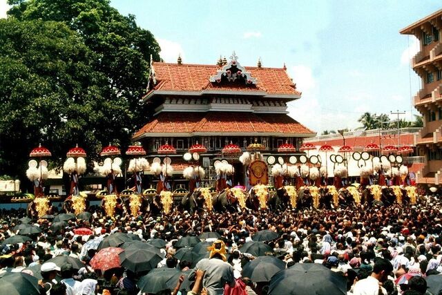 File:Pooram2.jpg