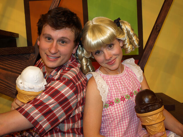 File:Bobby and Cindy.jpg