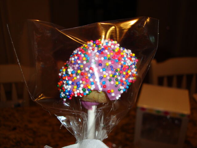 File:CakePop.jpg