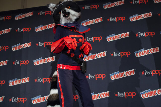 File:Cosplay Rocket Racoon.jpg