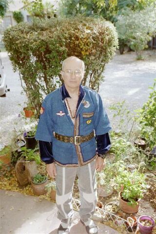 File:DAN 1 in Tunic 1.jpg