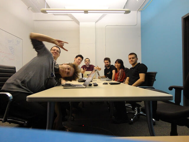 File:Mobile Team.jpeg