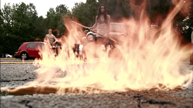 Arquivo:Bonnie using pyrokinesis.gif