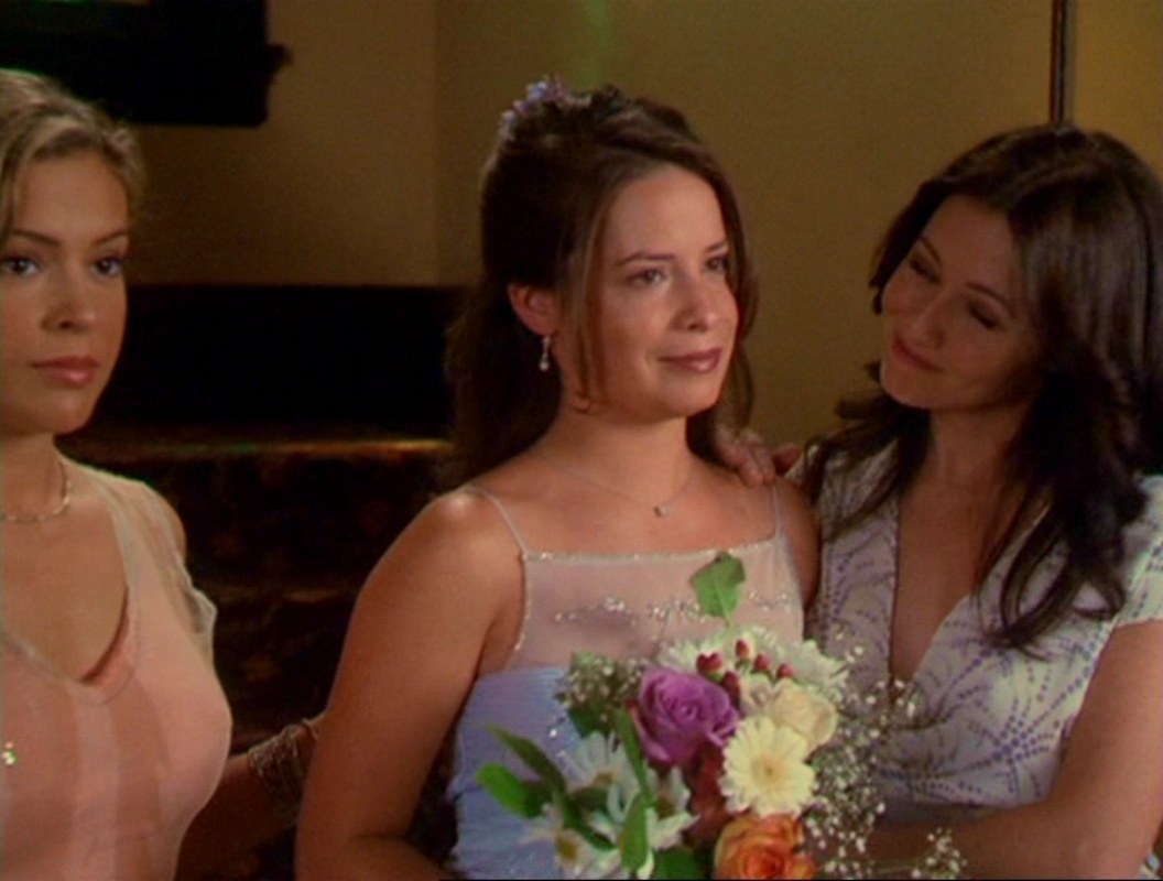 https://vignette.wikia.nocookie.net/charmed/images/5/57/LeoPiperWedding1.jpg/revision/latest?cb=20110608031415
