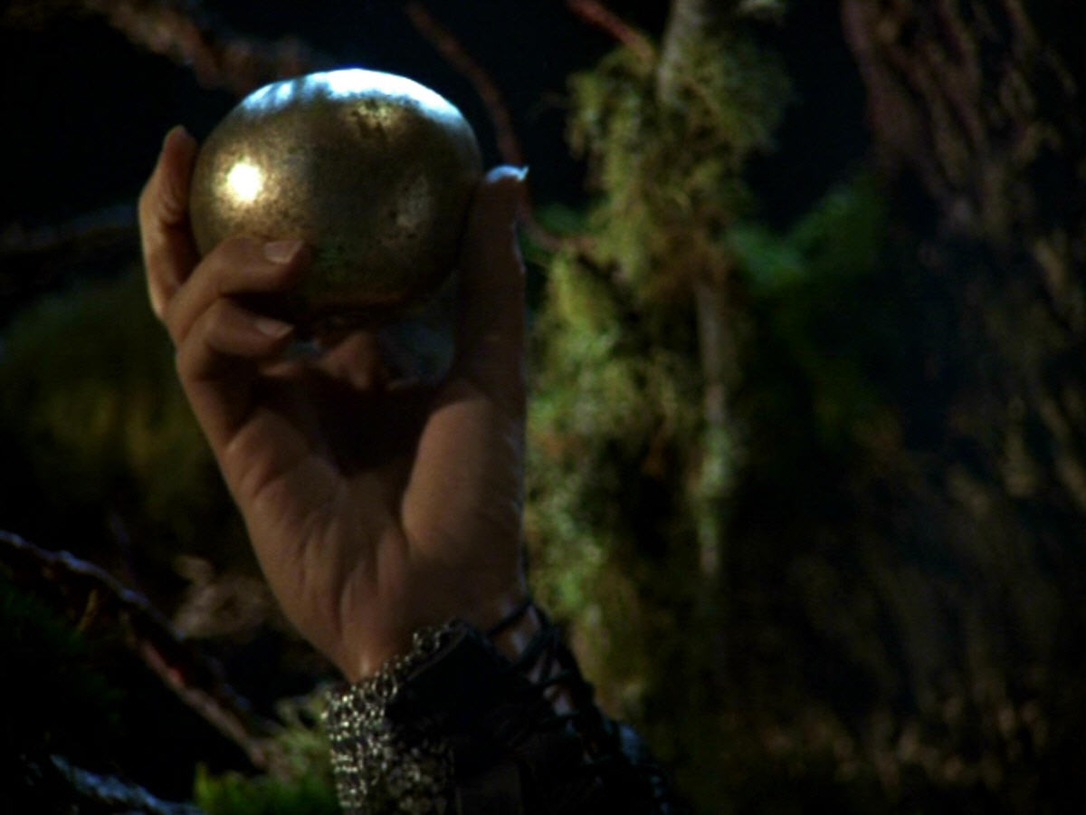 Apple of Discord Charmed ChosenLegacy Wiki FANDOM powered by Wikia