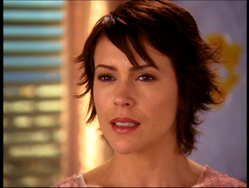 Phoebe S Hairstyles Charmed Database Wiki Fandom