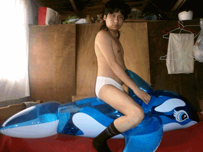 Yashaii Moran and her Inflatable Whale Intex (47)-ANIMATION