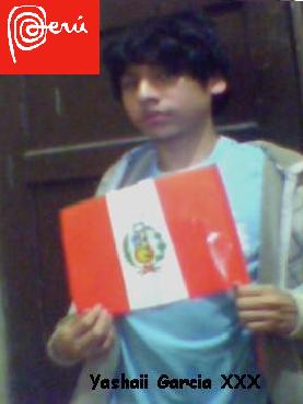 Yashaii Moran y la bandera