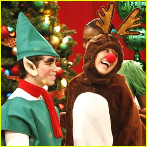 Hannah-montana-reindeer-holiday