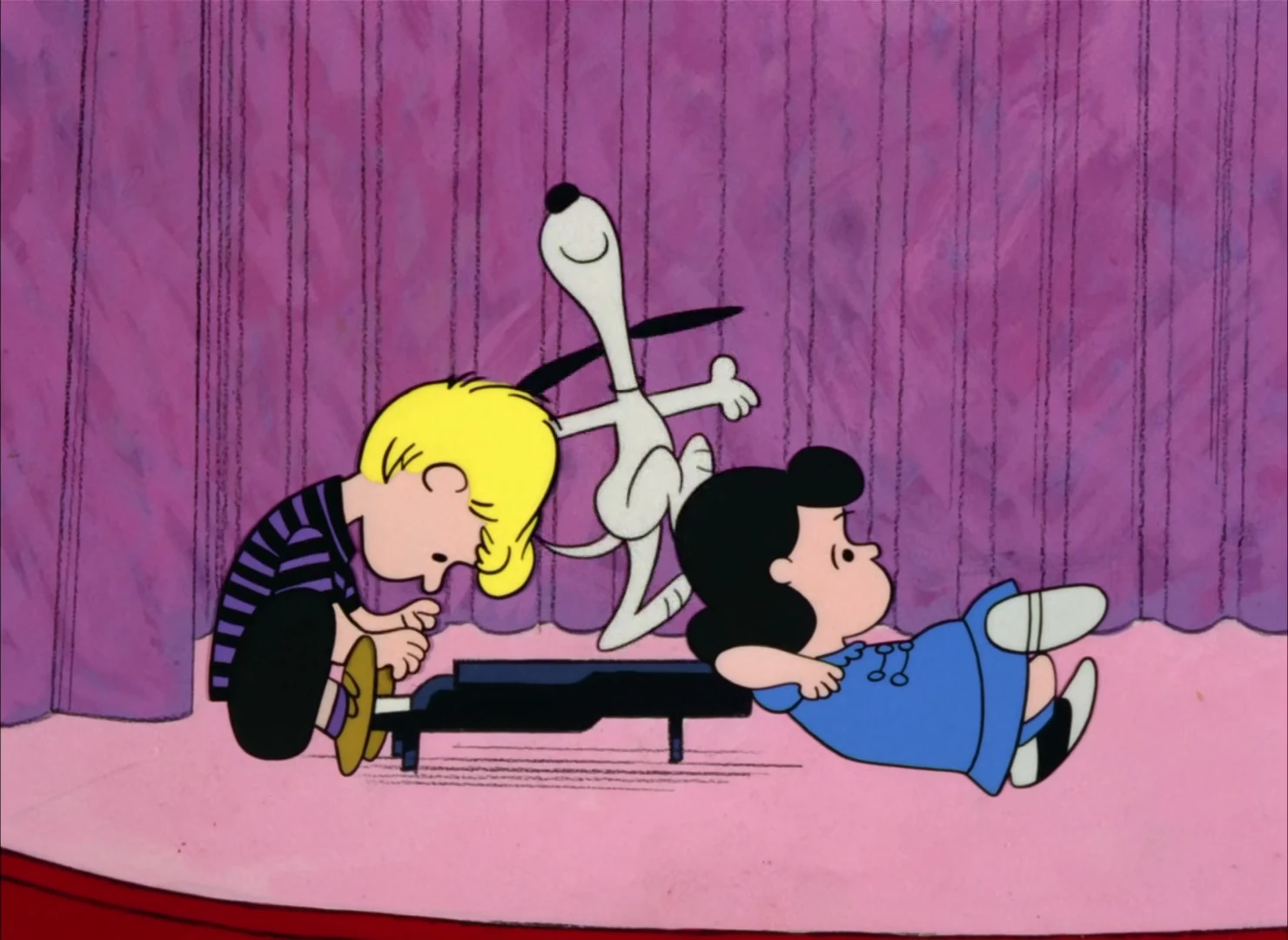 Image Snoopy dancing to Schroeder's piano.jpg Christmas Specials