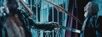 Underworld-Evolution-Alexander-Corvinus-Bloody-Movie-Costume-2