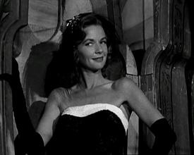 Patty DeSautels in 'Peter Gunn-Murder on the Midway'
