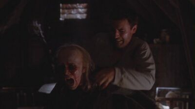1x02-Dreams-in-the-Witch-House-masters-of-horror-12384515-500-281