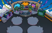 Puffle Party 2020 Night Club en la azotea