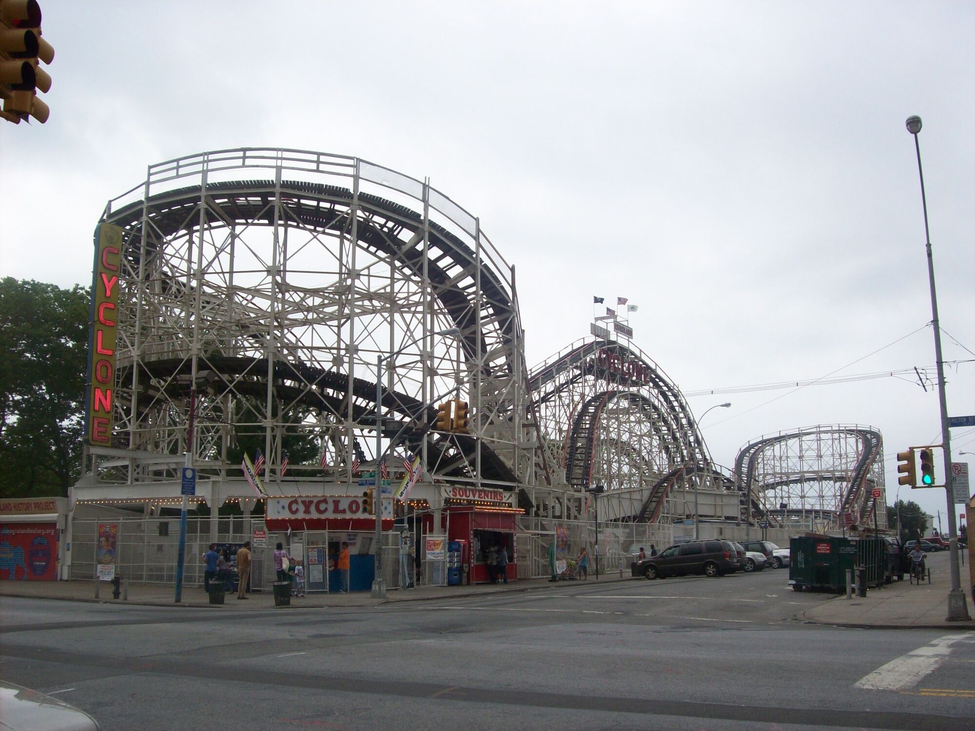 Cyclone | Roller Coaster Wiki | FANDOM Powered By Wikia