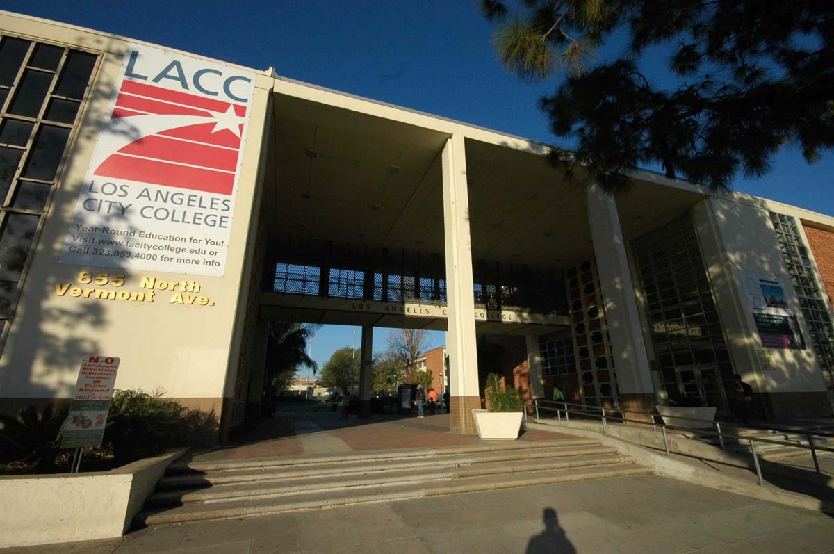 Колледж лось. Лос Анджелес колледж. Los Angeles community College District. City College in the los Angeles. Хаббард колледж Лос Анджелес.