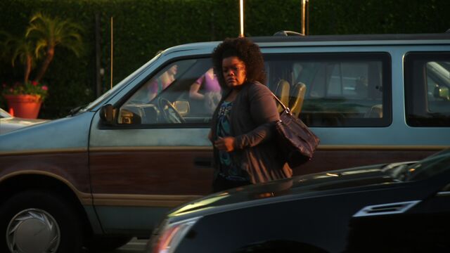 File:Shirley exits the minivan.jpg