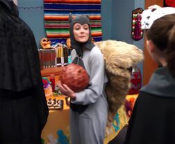 1x07 Britta as a squirrel