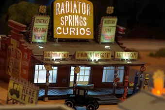 lizzie's radiator springs curios