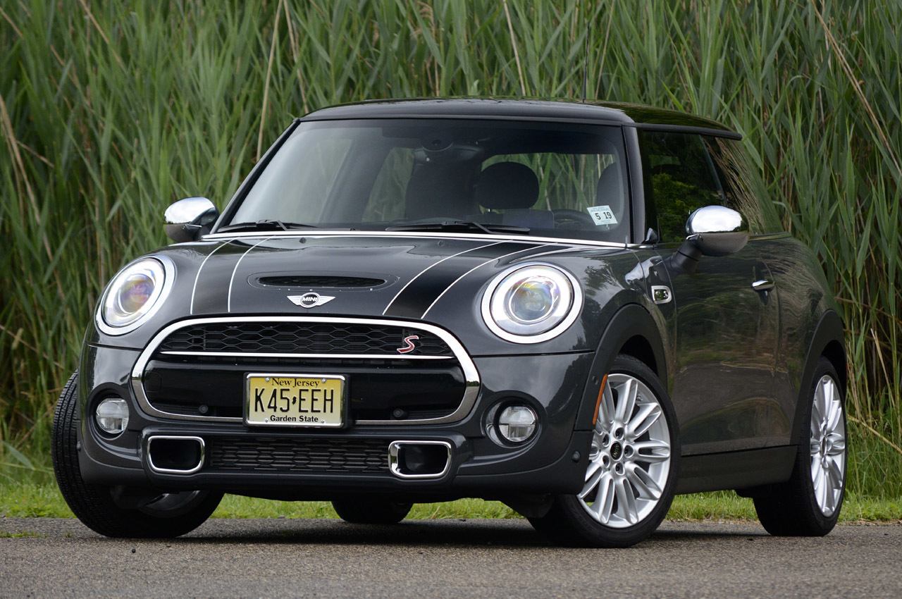 Image 03 2017 Mini Cooper S Review 1 Jpg World Wikia 03 2017 Mini Cooper S Review 1 Jpg