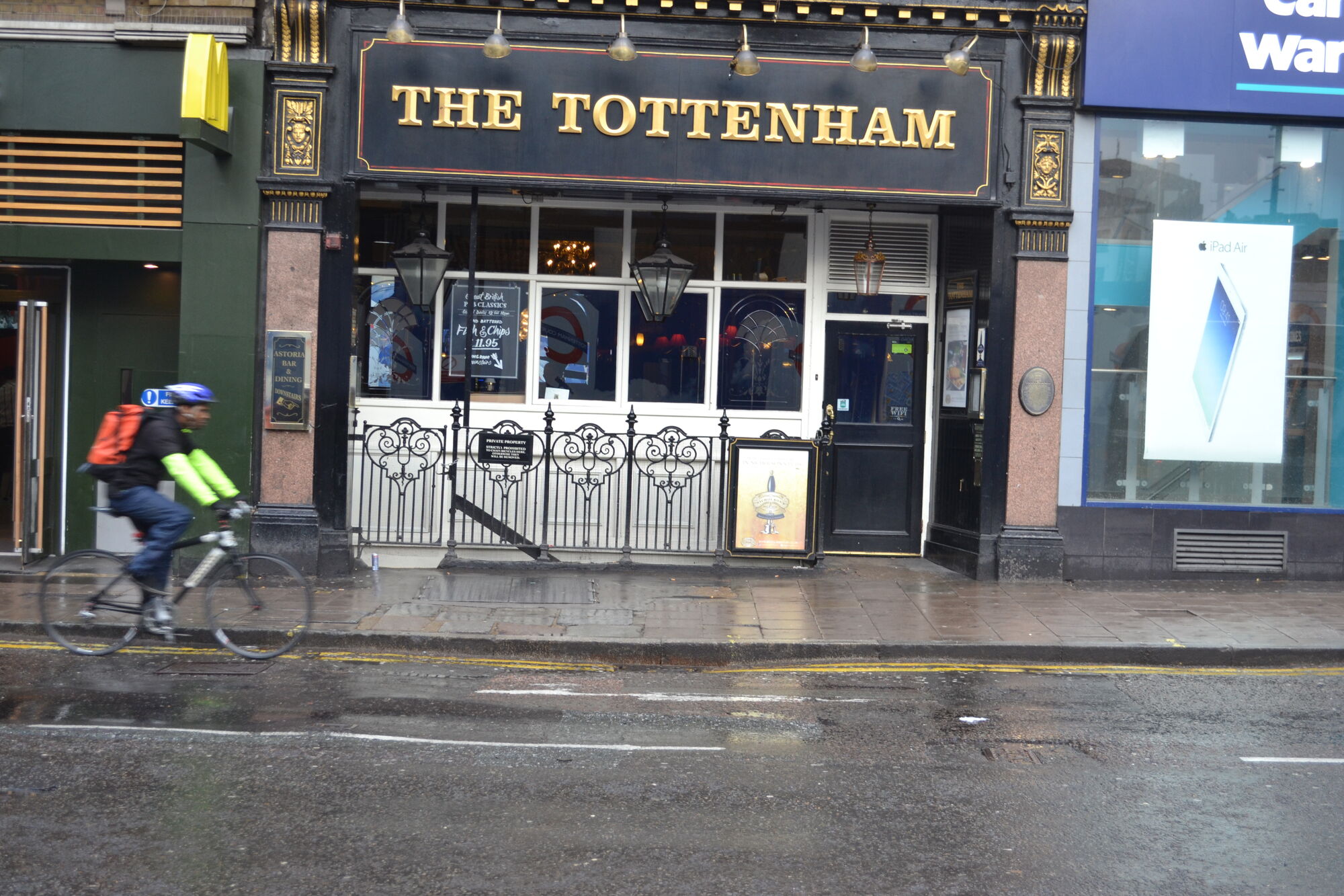 Tottenham (pub) | Cormoran Strike Wiki | FANDOM powered by Wikia