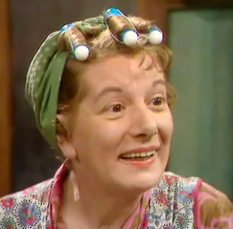 Hilda Ogden Coronation Street Wiki Fandom